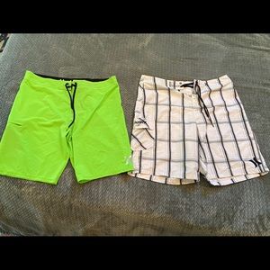 2x pairs of men’s size 36 Hurley board shorts